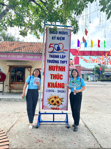 LAN TỎA KHÁT VỌNG NGÀNH NGHỀ THỦY SẢN ĐẾN HỌC SINH THPT VẠN NINH