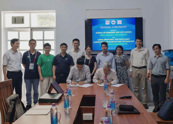 Trường Thủy sản và Khoa học Sự sống ký kết Thư bày tỏ ý định hợp tác với Đại học Trung Sơn (Trung Quốc)